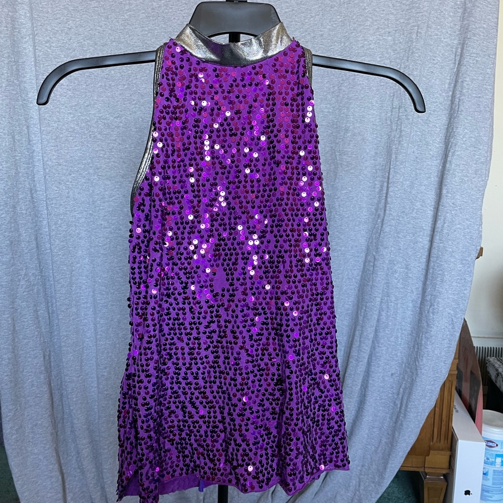 DANCE COSTUME